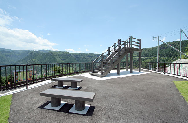 展望台・平板ベンチ1号